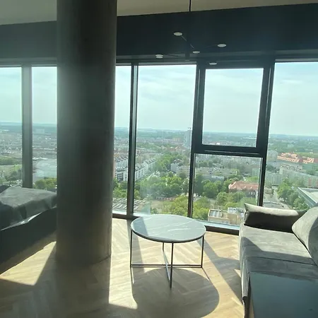 21 Floor Pool And Sauna Hanza Tower Apartment